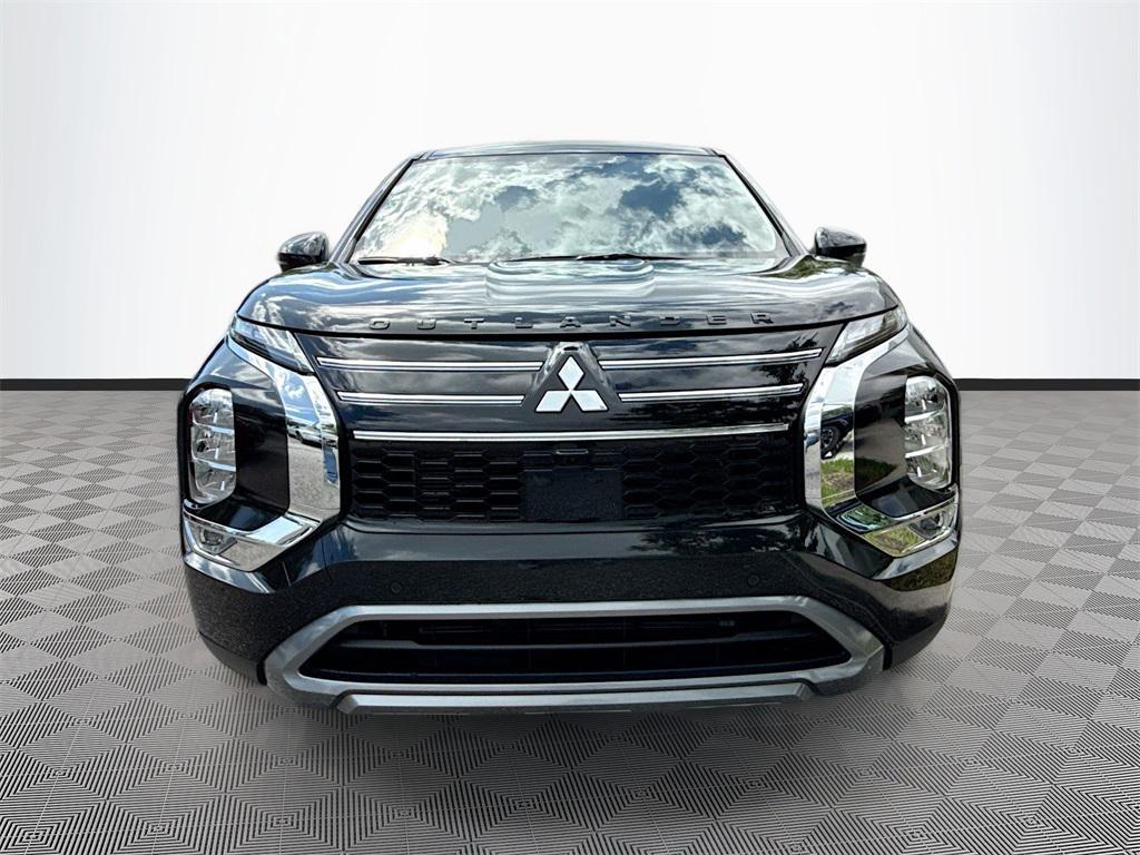 new 2025 Mitsubishi Outlander car, priced at $25,880