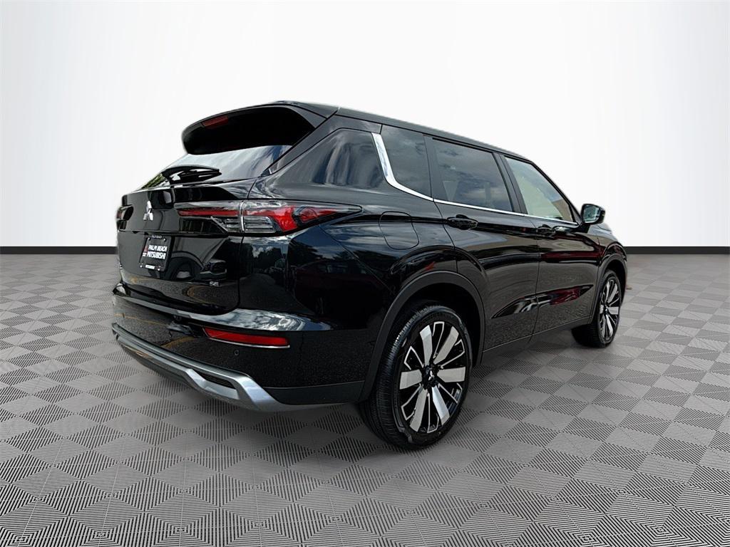 new 2025 Mitsubishi Outlander car, priced at $25,880