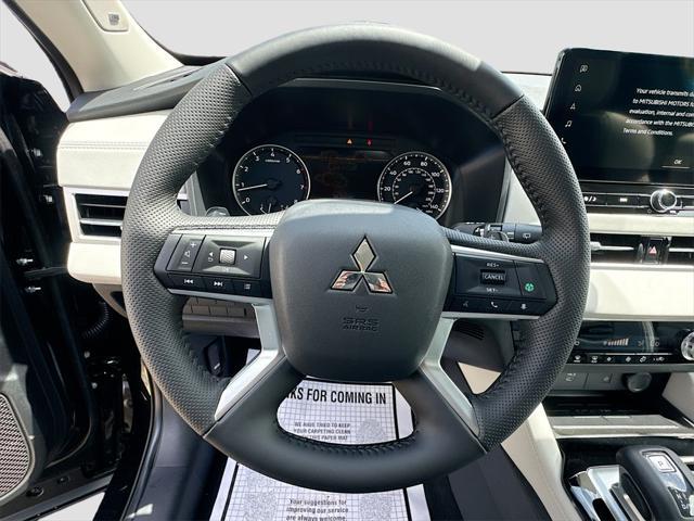 new 2025 Mitsubishi Outlander car, priced at $26,213