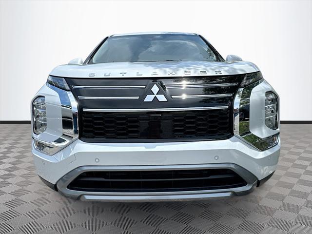 new 2025 Mitsubishi Outlander car, priced at $26,213