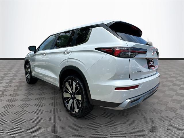 new 2025 Mitsubishi Outlander car, priced at $26,213