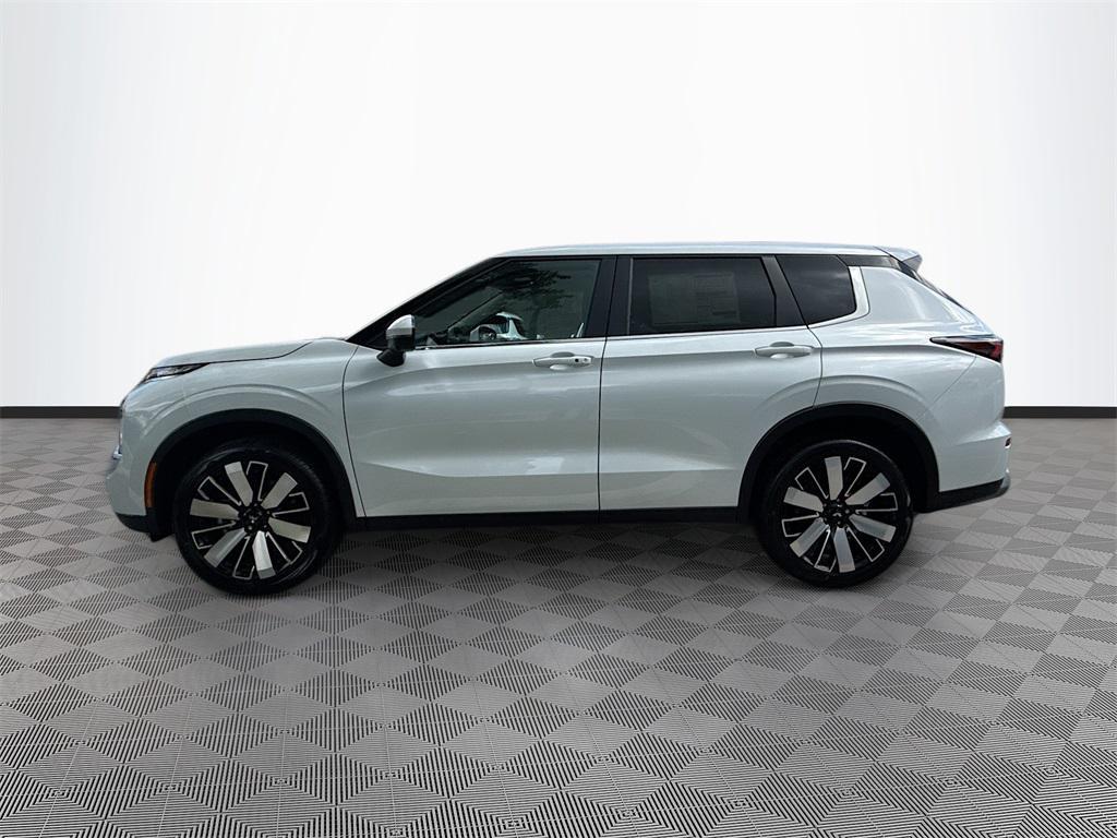 new 2025 Mitsubishi Outlander car, priced at $25,997