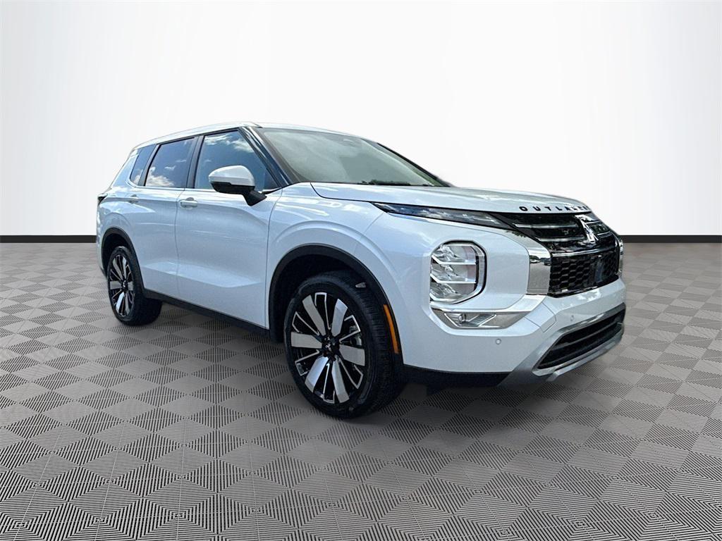 new 2025 Mitsubishi Outlander car, priced at $25,997