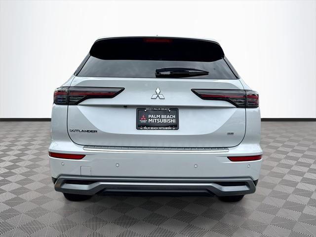 new 2025 Mitsubishi Outlander car, priced at $26,321