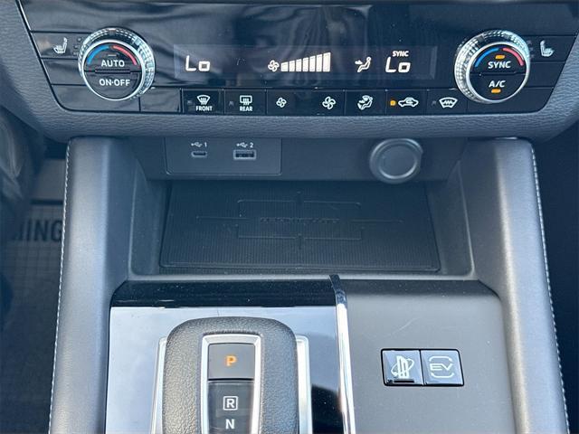 new 2025 Mitsubishi Outlander PHEV car, priced at $32,132