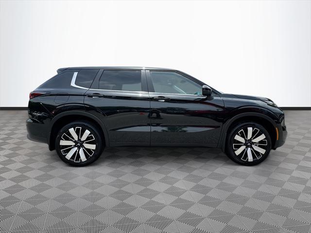 new 2025 Mitsubishi Outlander car, priced at $26,373