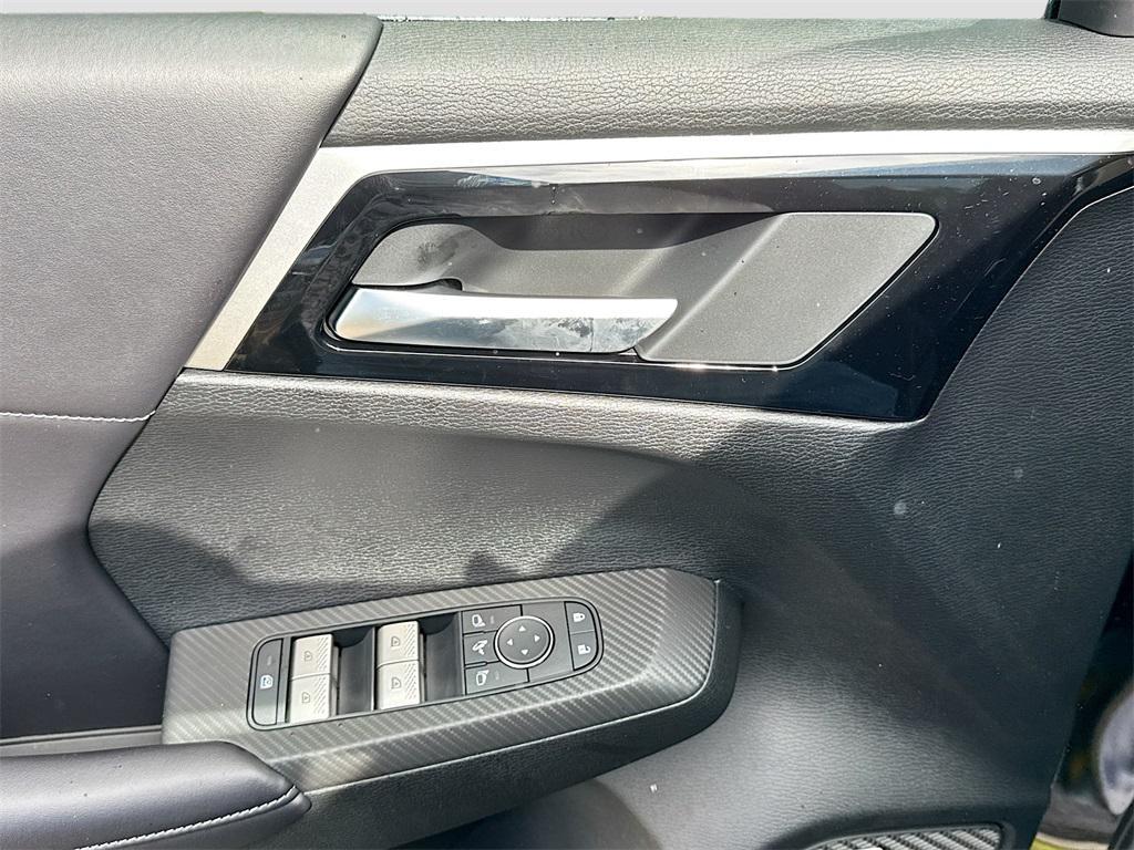 new 2025 Mitsubishi Outlander car, priced at $25,908