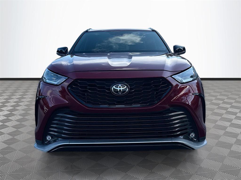 used 2022 Toyota Highlander car, priced at $29,706
