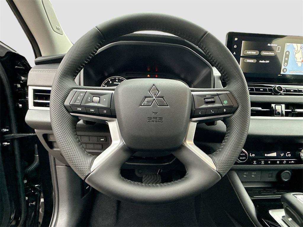 new 2025 Mitsubishi Outlander car, priced at $25,806