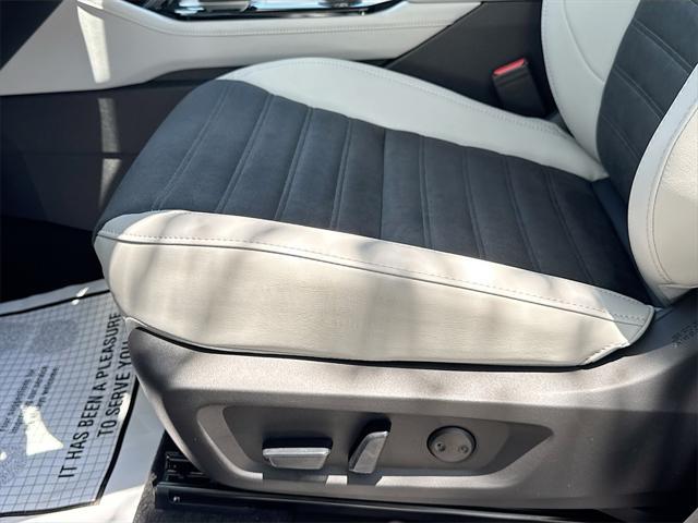 new 2025 Mitsubishi Outlander car, priced at $28,413