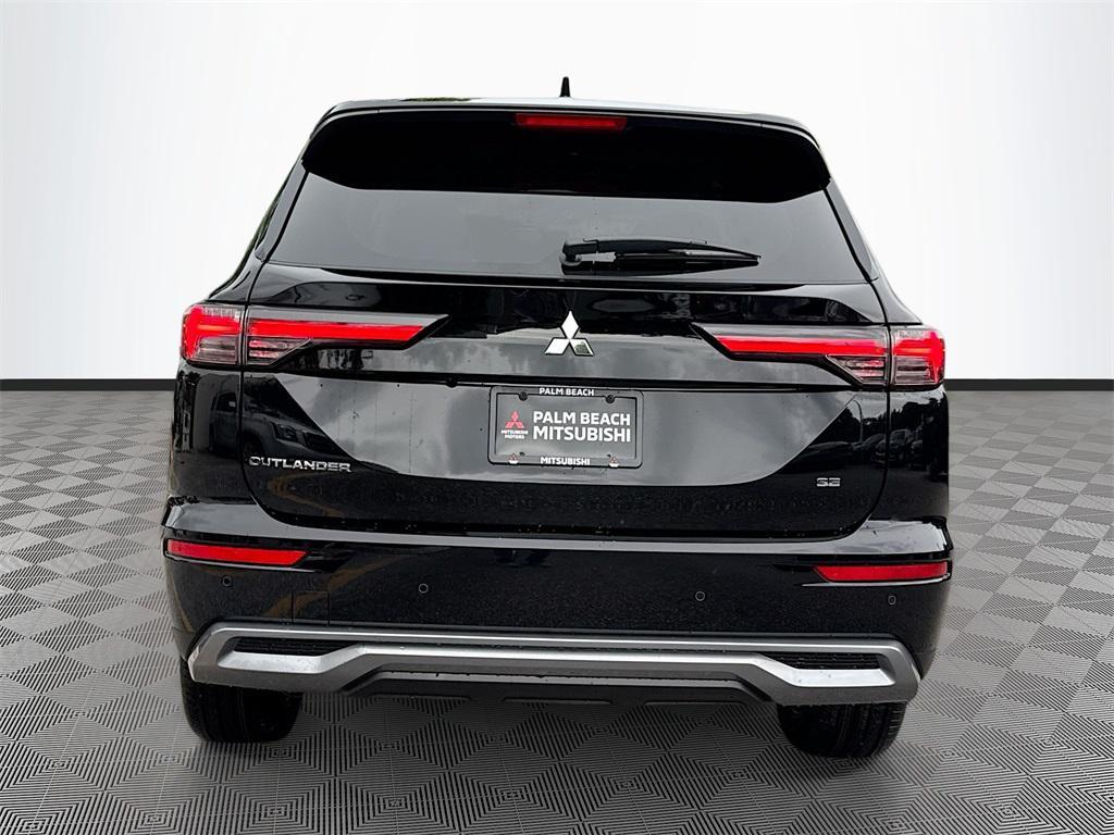 new 2025 Mitsubishi Outlander car, priced at $25,128
