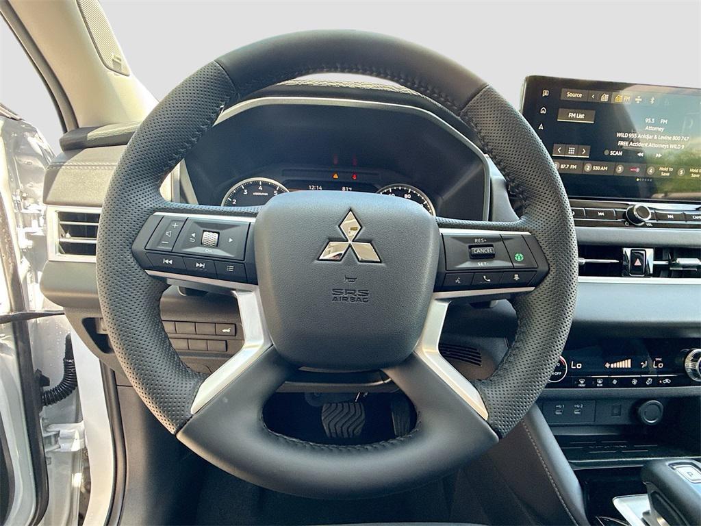 new 2025 Mitsubishi Outlander car, priced at $25,929