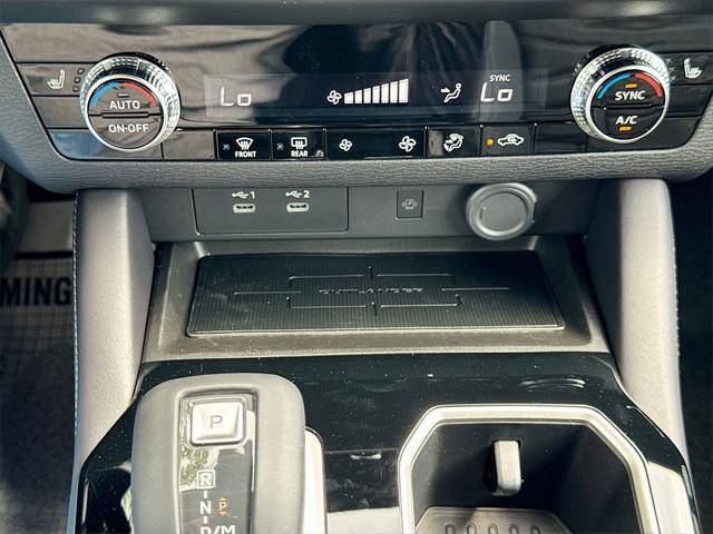 new 2025 Mitsubishi Outlander car, priced at $25,718