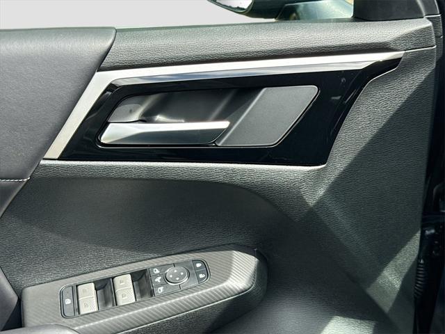 new 2025 Mitsubishi Outlander car, priced at $25,718