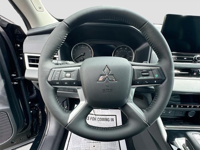 new 2025 Mitsubishi Outlander car, priced at $25,718