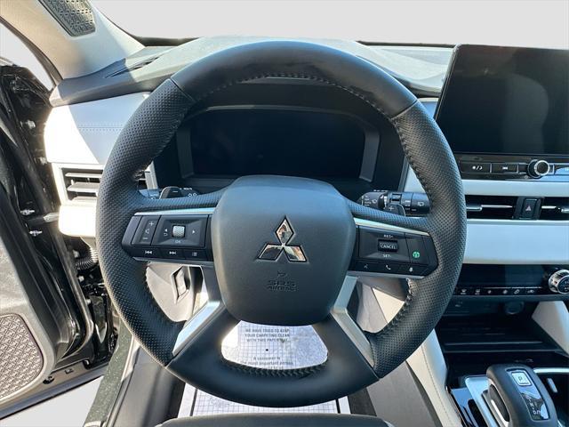 new 2025 Mitsubishi Outlander car, priced at $28,339