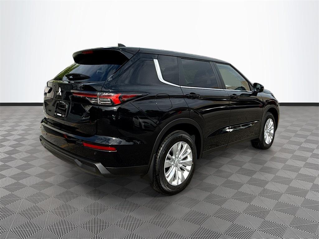 new 2025 Mitsubishi Outlander car, priced at $23,869