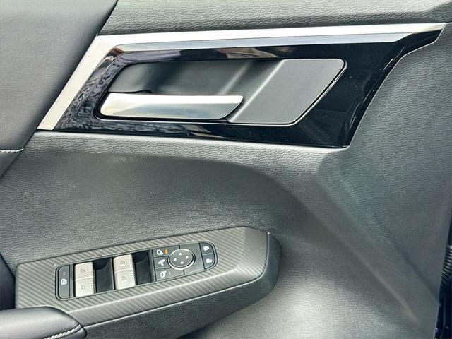 new 2025 Mitsubishi Outlander PHEV car, priced at $35,755