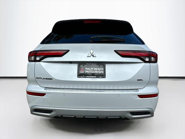 new 2024 Mitsubishi Outlander car, priced at $30,185