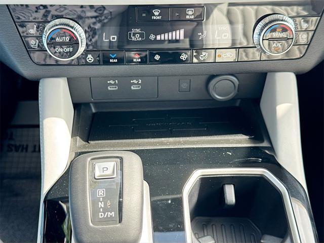 new 2025 Mitsubishi Outlander car, priced at $30,653