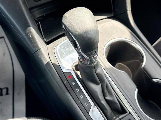 used 2022 Chevrolet Equinox car, priced at $18,487