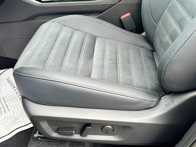 new 2025 Mitsubishi Outlander car, priced at $26,373