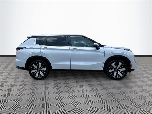 new 2025 Mitsubishi Outlander car, priced at $28,909