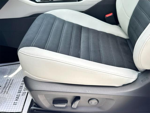 new 2025 Mitsubishi Outlander car, priced at $28,909