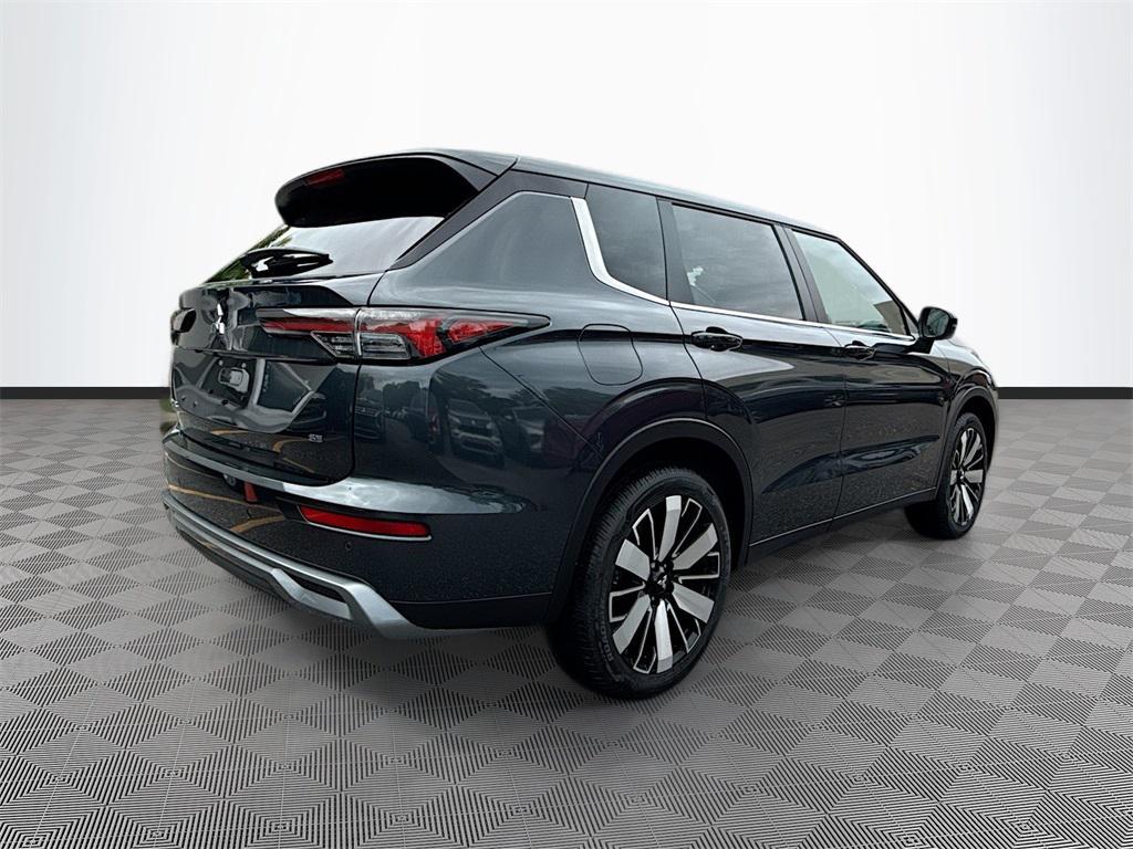 new 2025 Mitsubishi Outlander car, priced at $27,816