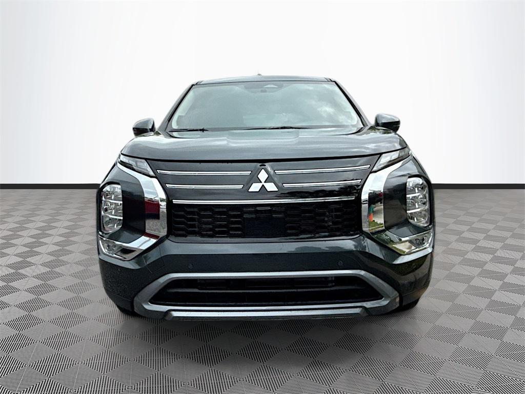 new 2025 Mitsubishi Outlander car, priced at $27,816