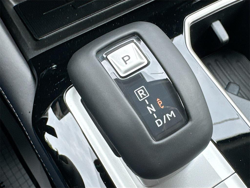 new 2025 Mitsubishi Outlander car, priced at $28,013