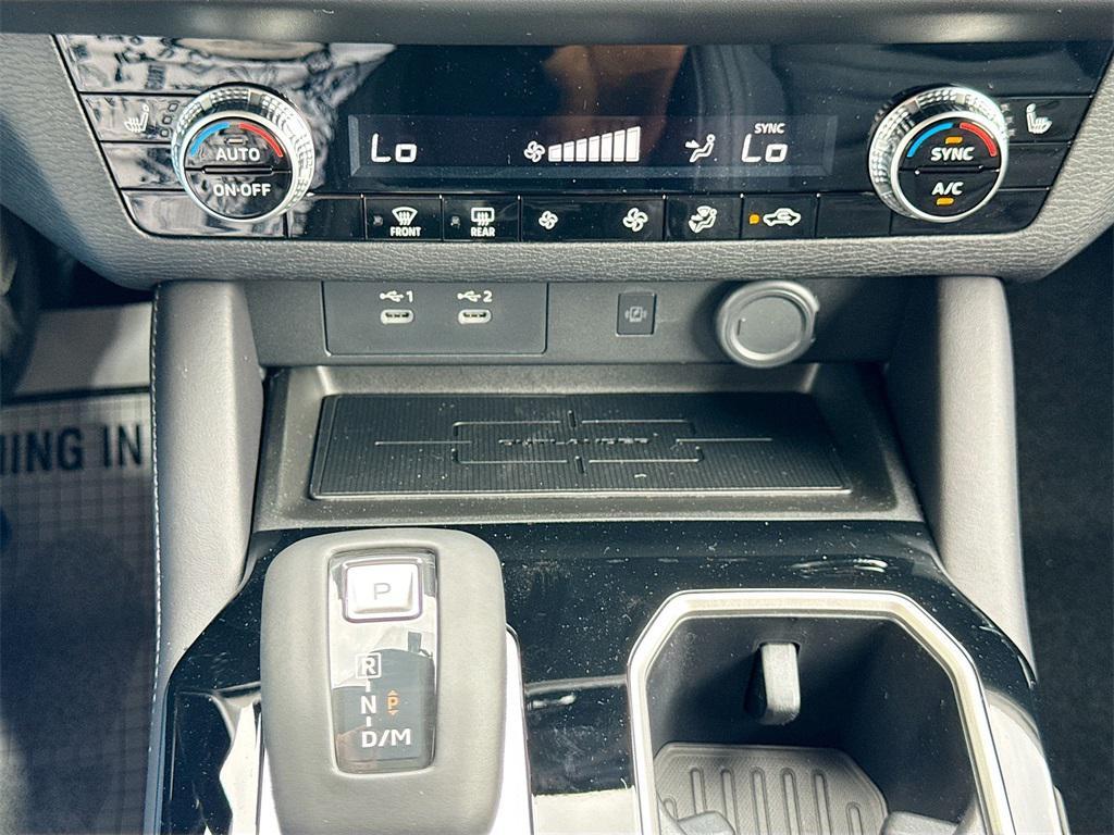 new 2025 Mitsubishi Outlander car, priced at $28,013