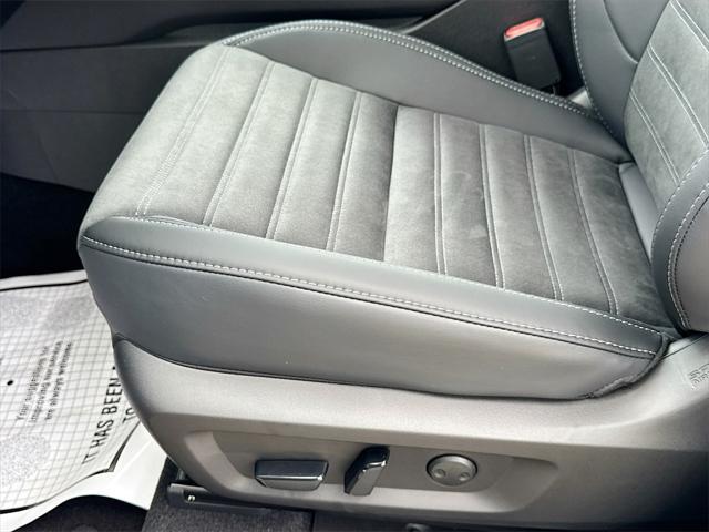 new 2025 Mitsubishi Outlander car, priced at $28,513