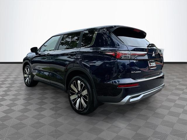 new 2025 Mitsubishi Outlander car, priced at $28,513