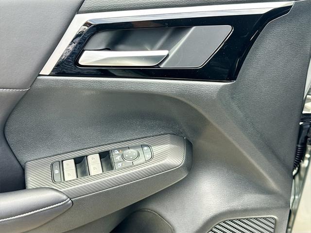 new 2025 Mitsubishi Outlander PHEV car, priced at $35,755