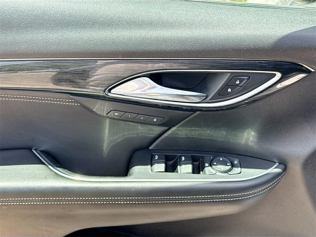 used 2023 Buick Envision car, priced at $18,996