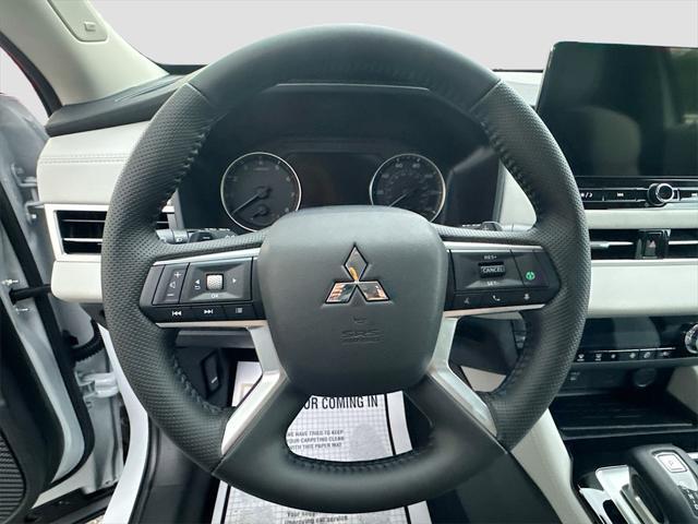 new 2025 Mitsubishi Outlander car, priced at $26,213