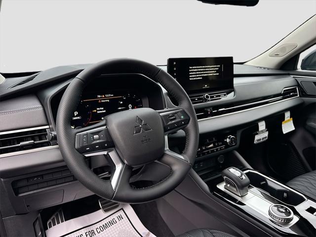 new 2025 Mitsubishi Outlander car, priced at $30,078