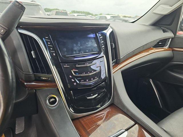 used 2020 Cadillac Escalade car, priced at $33,548