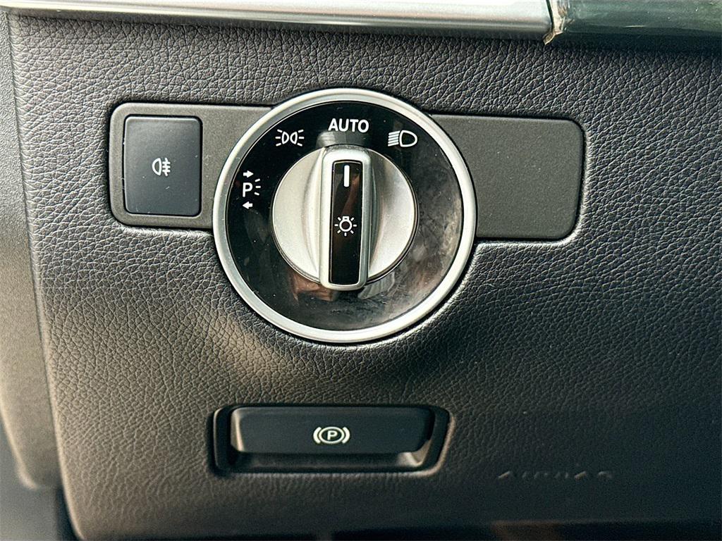 used 2019 Mercedes-Benz GLE 400 car, priced at $19,420