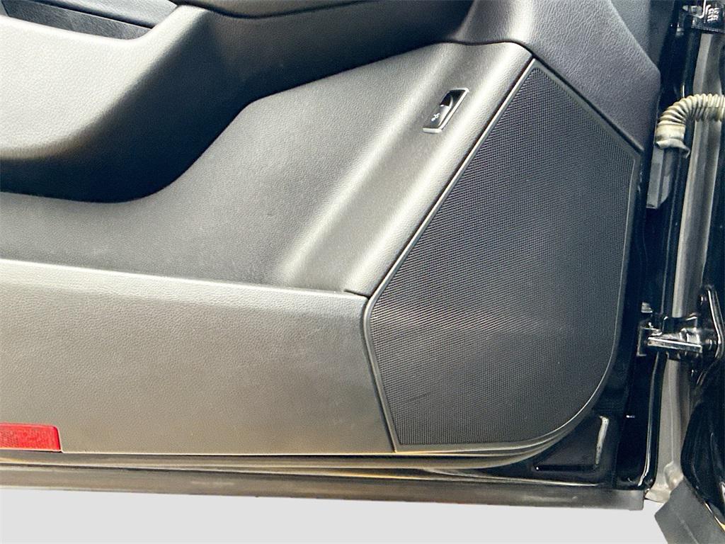 used 2019 Mercedes-Benz GLE 400 car, priced at $19,420