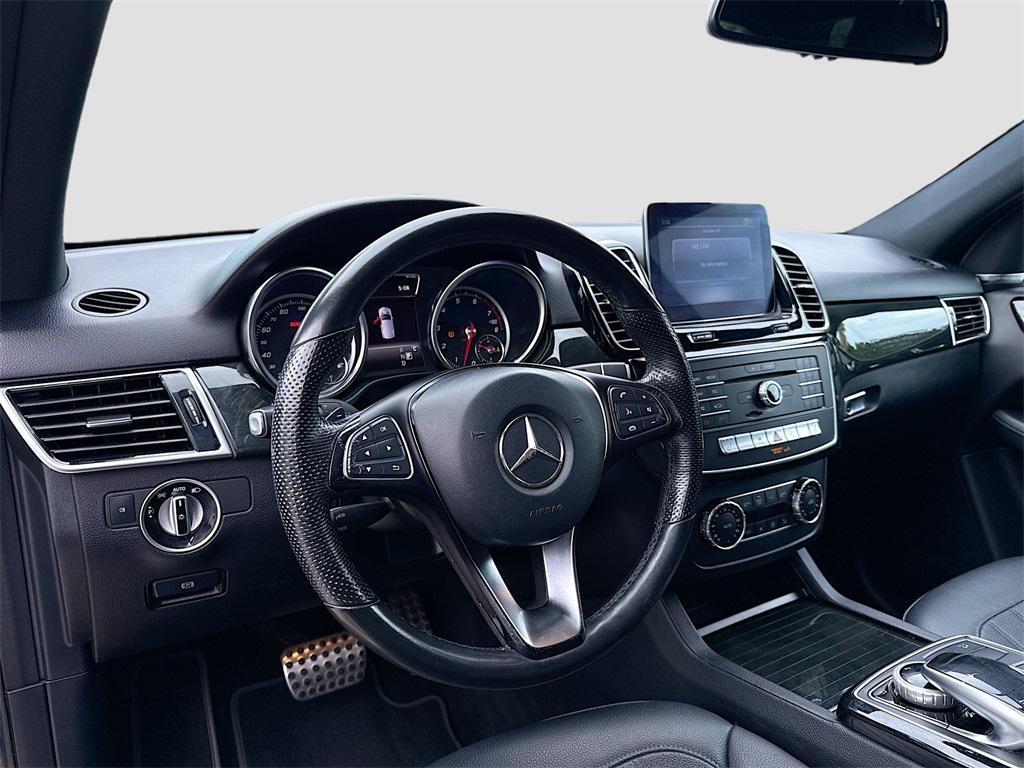 used 2019 Mercedes-Benz GLE 400 car, priced at $19,420