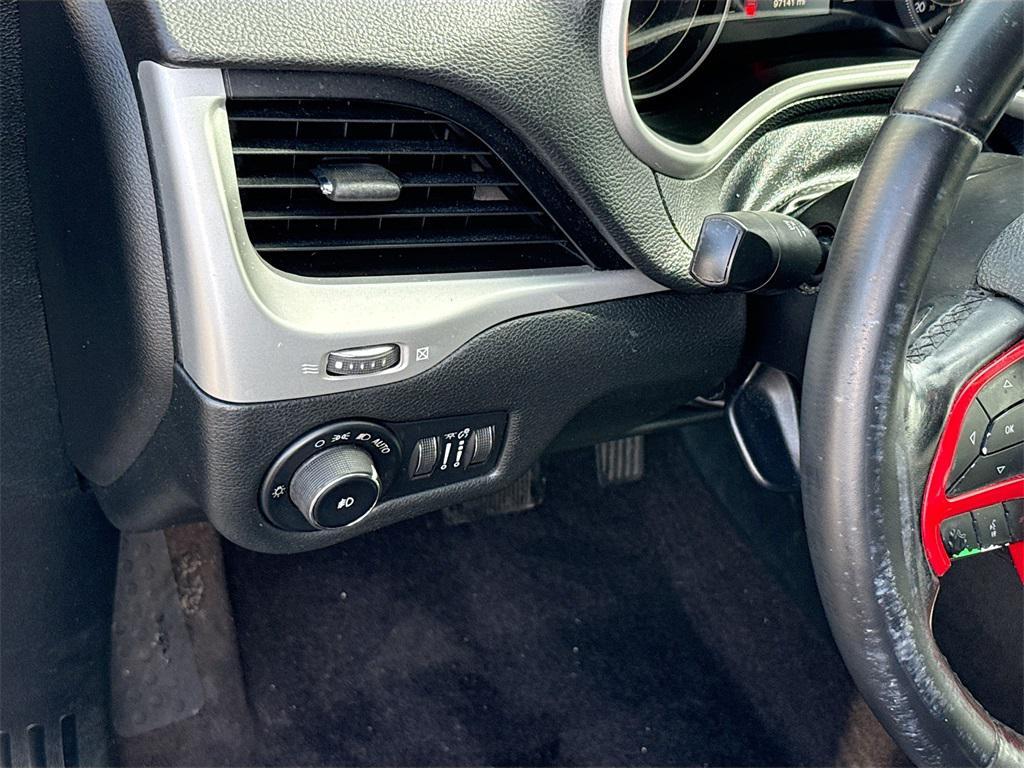 used 2018 Jeep Cherokee car, priced at $11,740