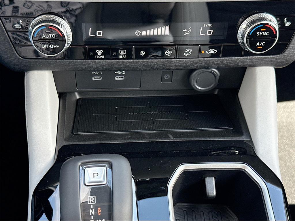 new 2025 Mitsubishi Outlander car, priced at $28,387