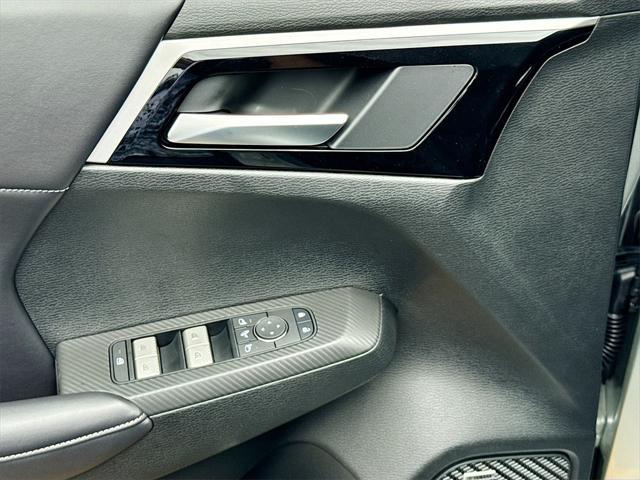 new 2025 Mitsubishi Outlander car, priced at $25,718