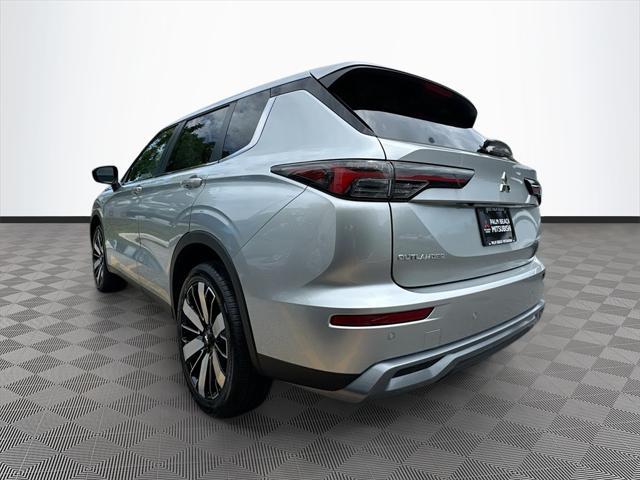 new 2025 Mitsubishi Outlander car, priced at $25,718