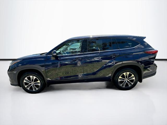 used 2022 Toyota Highlander car, priced at $27,464