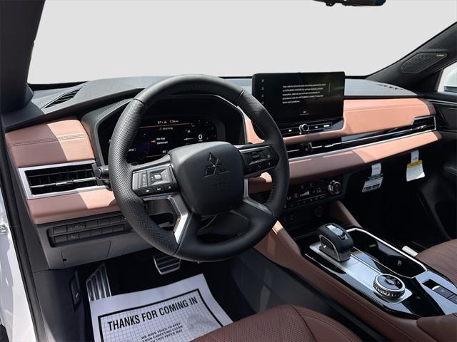new 2025 Mitsubishi Outlander car, priced at $33,730