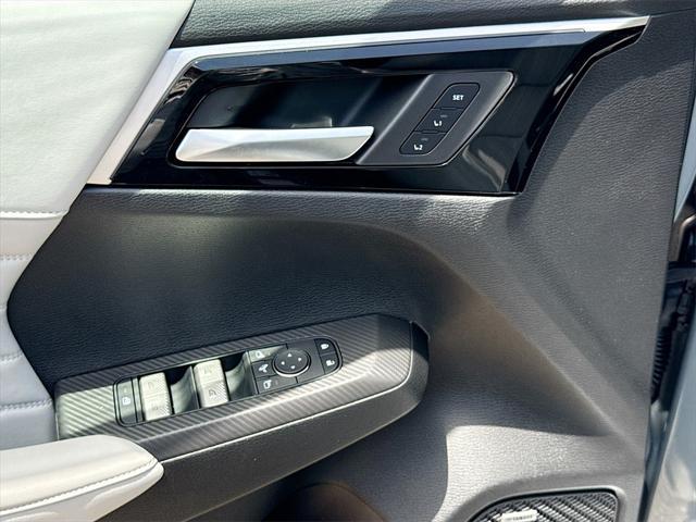 new 2025 Mitsubishi Outlander car, priced at $30,733