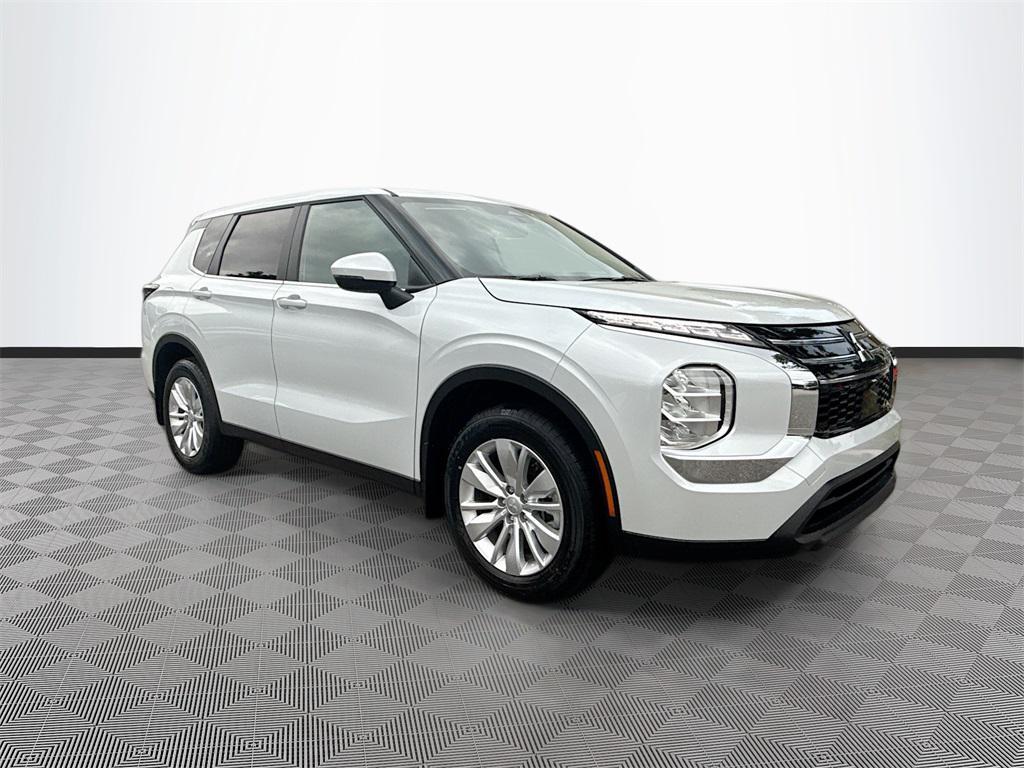 new 2025 Mitsubishi Outlander car, priced at $24,364